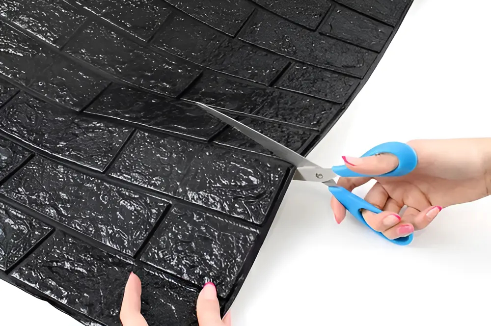 Placa Autoadhesiva X10 Pared Ladrillo Negra 70x77 - Imagen 4